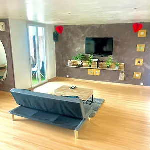 Appartement Chic With View On Collines De Marcel Pagnol Wifi Free Parking And Clim, Marseille